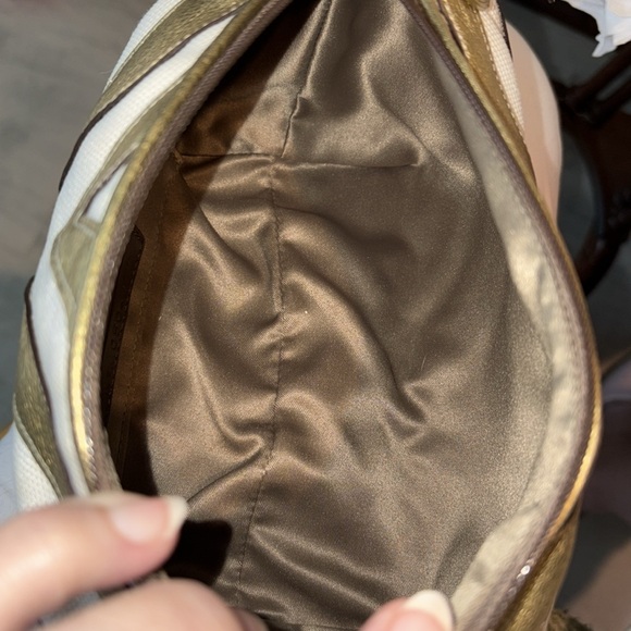 Coach 478  RARE  Mini zebra stripe bag canvas white/leather gold metallic NWT - Picture 14 of 15